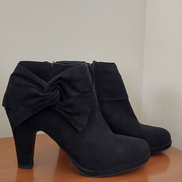 Y2K Rampage Black Ankle Boots with Knot Detail - Picture 5 of 16